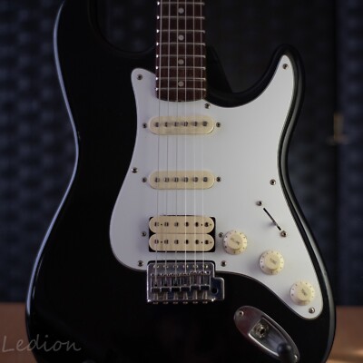 Strat Electric Guitar Stratocaster Black 90s with humbucker 3 ply