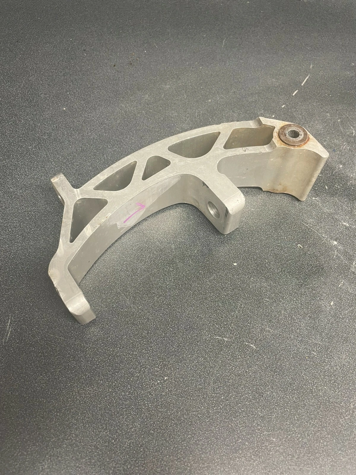 MX  Z Renegade Summit Mach Z Ski-Doo OEM Left Front Steering Arm Spindle Knuckle
