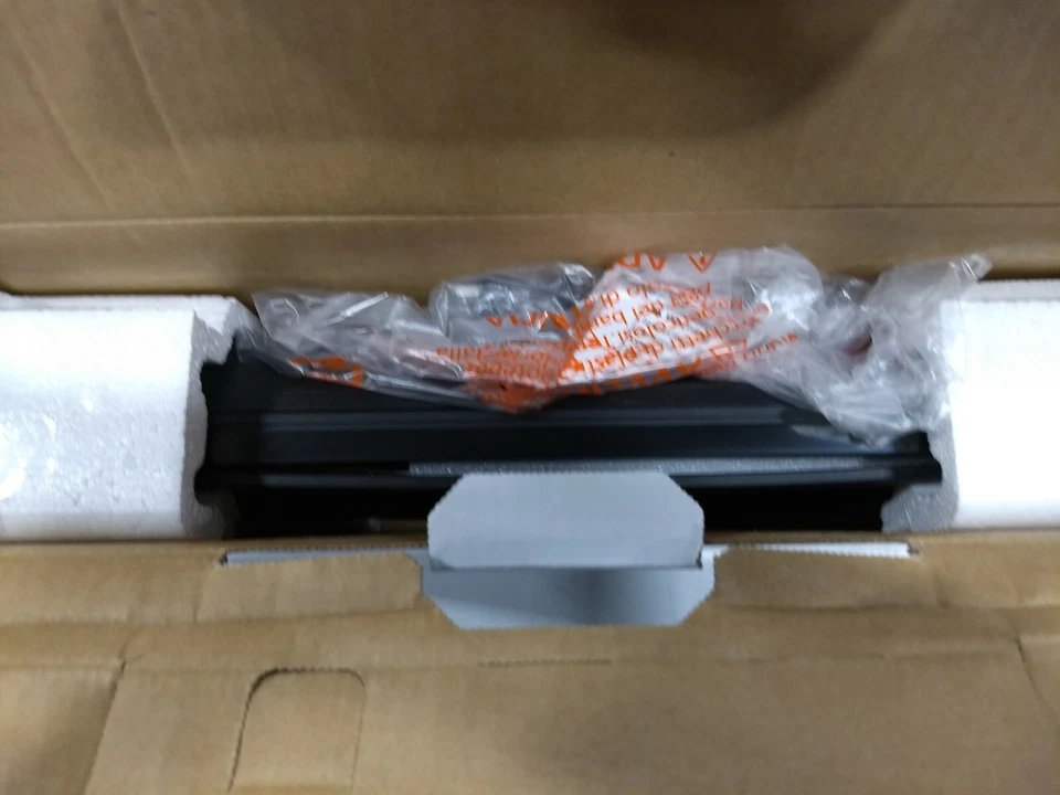 Canon CanoScan Lide 300 Flatbed Scannner - Black - Image 2 of 2