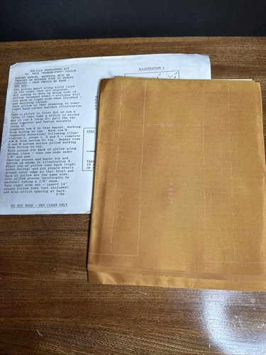 Vtg Bucilla Wonder Puff Pillow Kit Pumpkin Color Square No Embroidery Needed - Picture 2 of 3