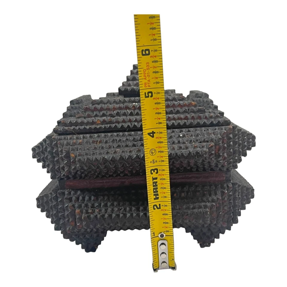 Antique c1900 Tramp Art Box w/ Pincushion Velvet Flip Top Chip Pyramid 6" Sewing - Image 4 of 4