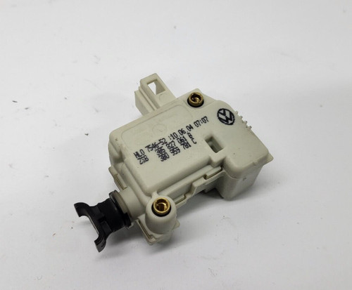VW Touareg 7L  Stellmotor Heckklappe  3B0959781C  (01)