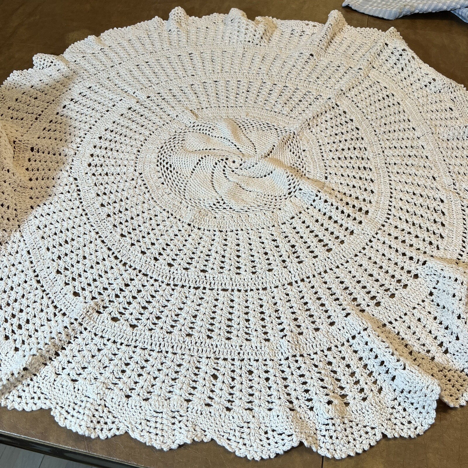 Lot 23 Assorted Doilies Lace Table Runners Napkins Embroidery Red Yellow Accents