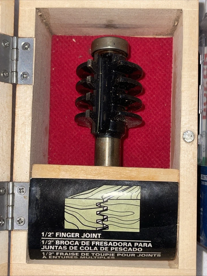 Lot Of (11) Router Bits - Bosch & More! W/ Cases - Image 3 of 4