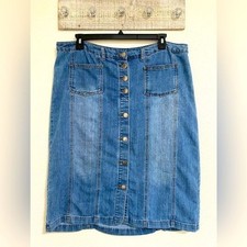 CJ Banks Women  s Denim Skirt Plus Size 18 Blue Button Front Straight Pockets