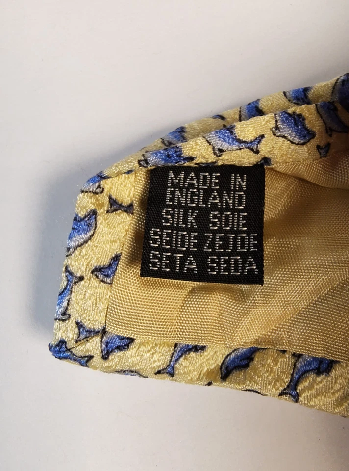 Corbata Liberty of London para hombre amarilla con delfines azules 100 % seda Inglaterra Foto 4 de 4