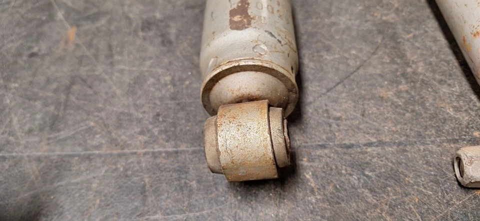 Gabriel 复古 Orginal Shocks 1955 - 1957 雪佛兰 Bel Air 150 210 Nomad — 第 4/4 张图片