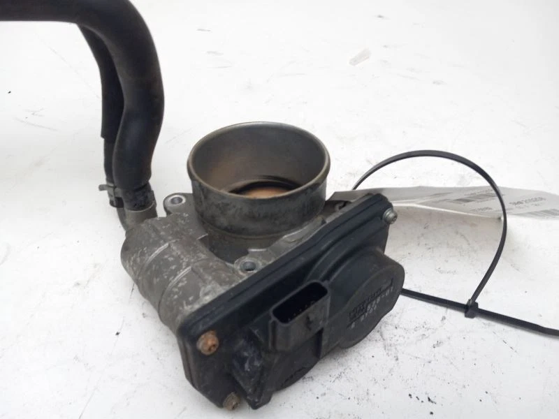 Nissan Rogue 2007-2013 carrocería del acelerador Foto 2 de 4