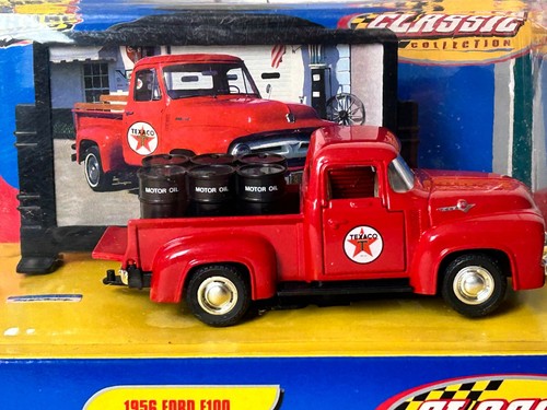 Road Champs Billboards 1:43 Scale 1956 Ford F-100 Texaco Pickup Truck - Picture 3 of 11