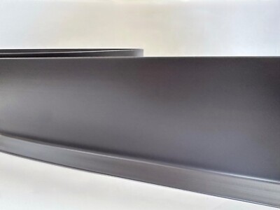 2m - flexible dunkelgraue PVC Sitz Sockelleiste - robuste Wandverkleidung - 100mm hoch