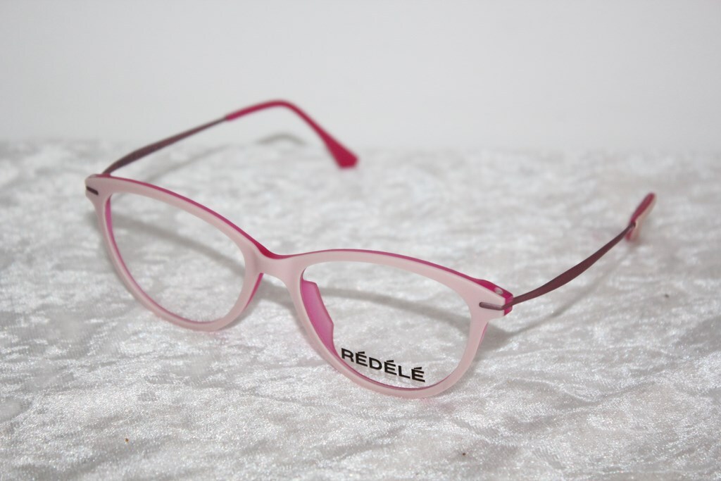 Monture optique femme Redele Gilda 3 idéale pour le travail au bureau