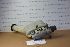 10 - 15 HYUNDAI GENESIS 3.8L, AUTO, RWD Used Master Brake Cylinder # 175-BC