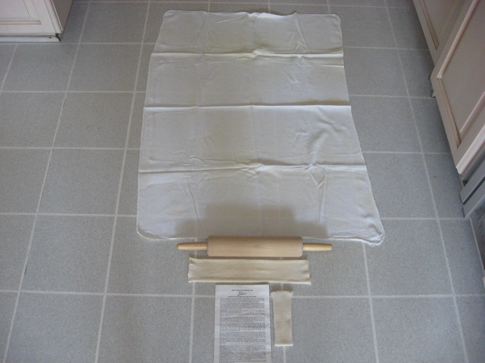 Vintage 1960's Era Ateco Pastry Cloth 27" x 36" Rolling Pin & 2 Pin Covers Rare