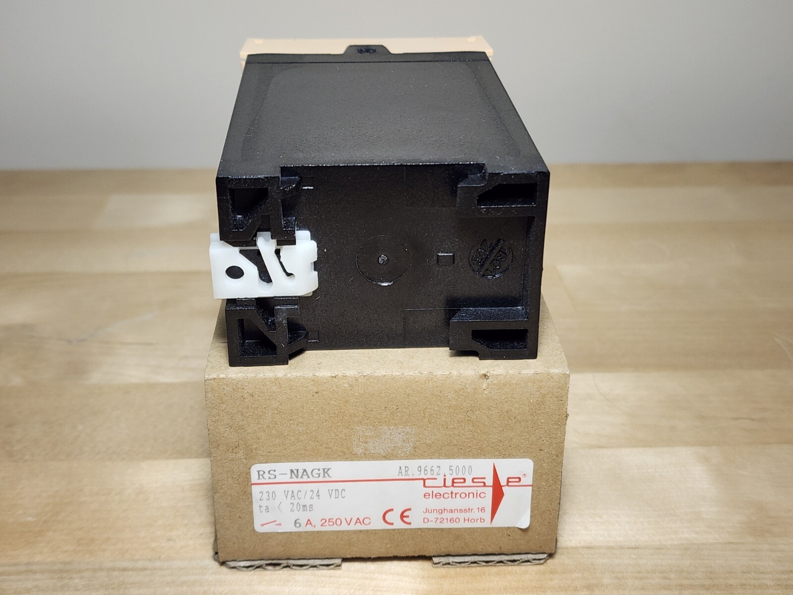 Riese RS-NAGK Safety Relay AR.9662.5000 230VAC/24VDC
