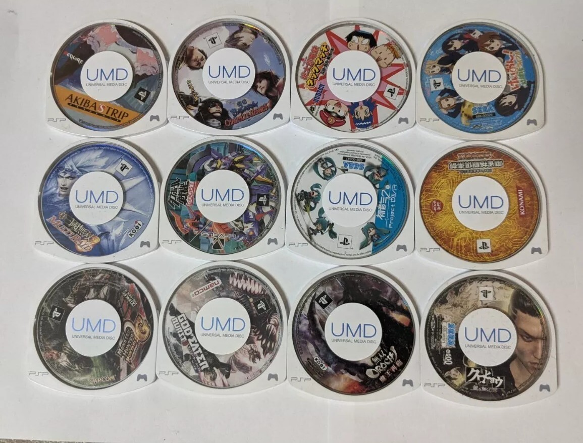 Sony PSP Japanese Lot of 12 - DAMAGED Split Shell Japanese Games