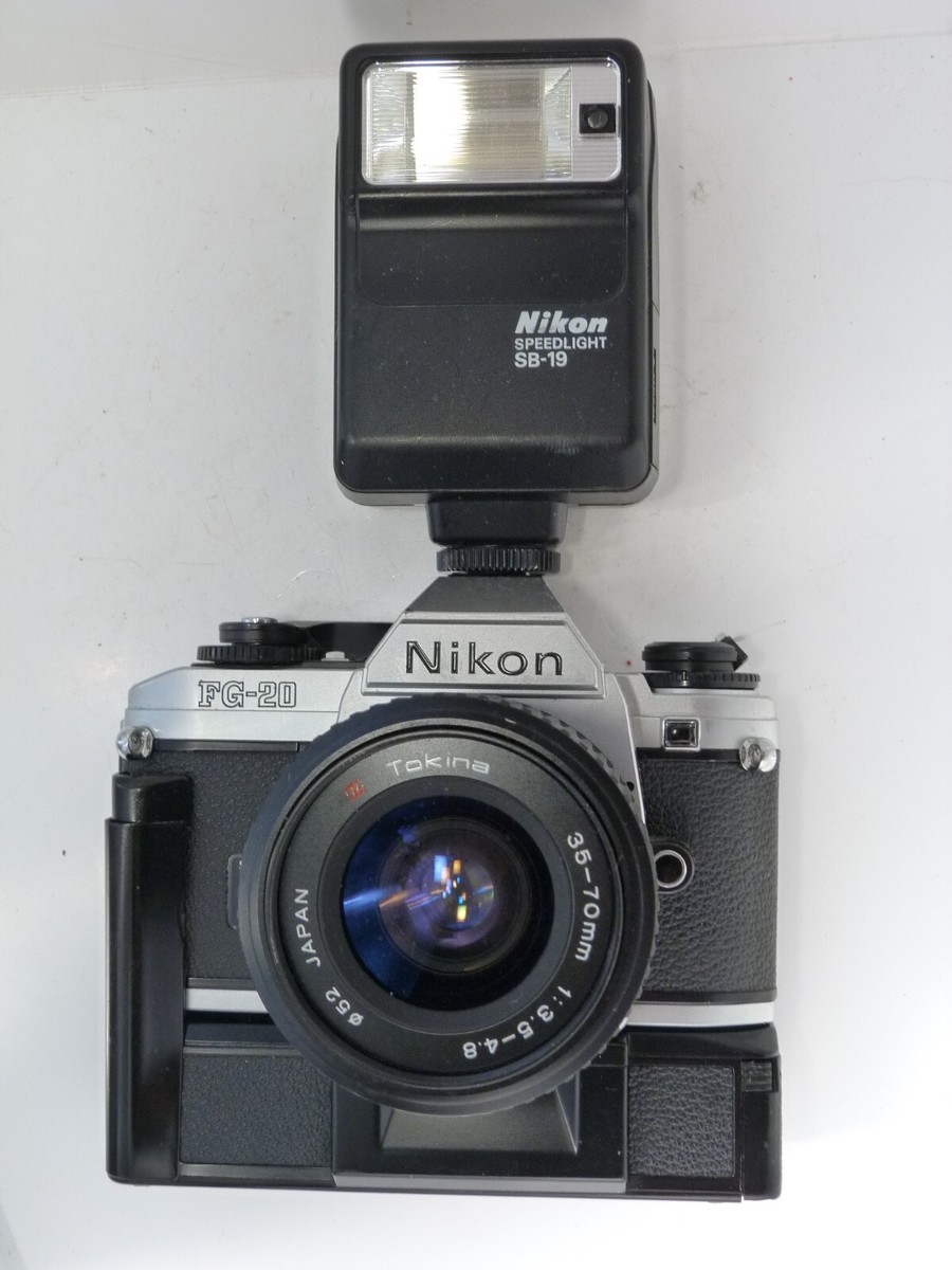 VINTANTAGE Nikon FG-20 35mm SLR F.Camera with TOKINA 35-70/3.5-4.5 