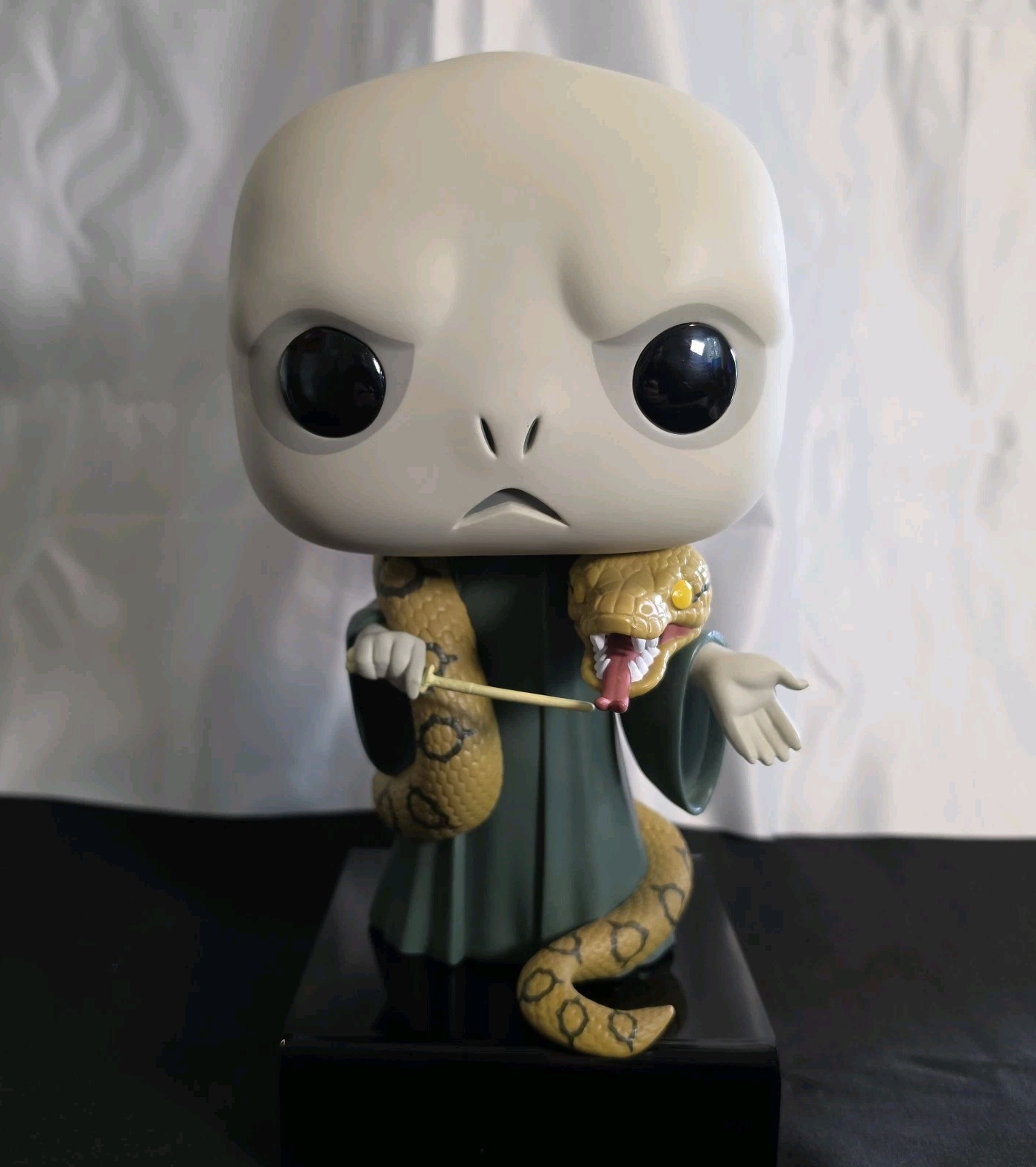 Funko Pop! Harry Potter: Voldemort w/ Nagini 10” Super Jumbo #109 Loose