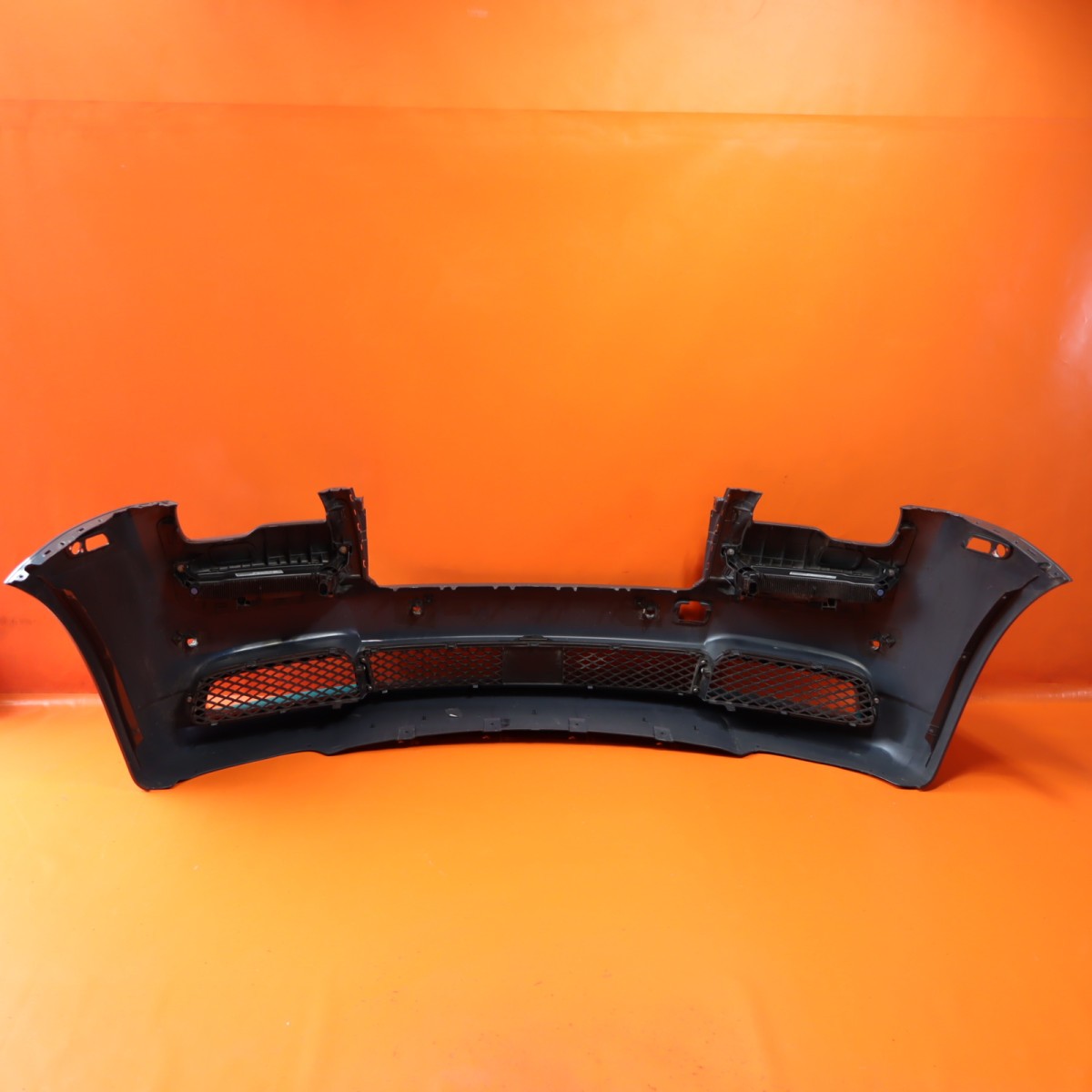 Rolls-Royce Wraith 2021 Front Bumper P/N 51117403722