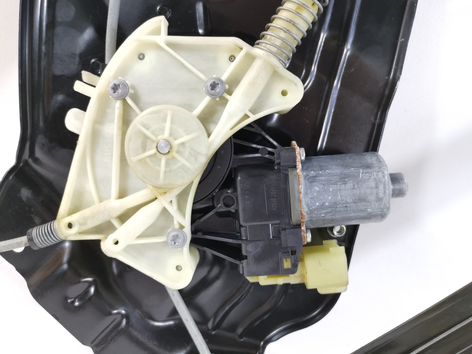 Maserati Levante 2018 AWD 3.0 L Front Left Door Window Regulator With Motor OEM
