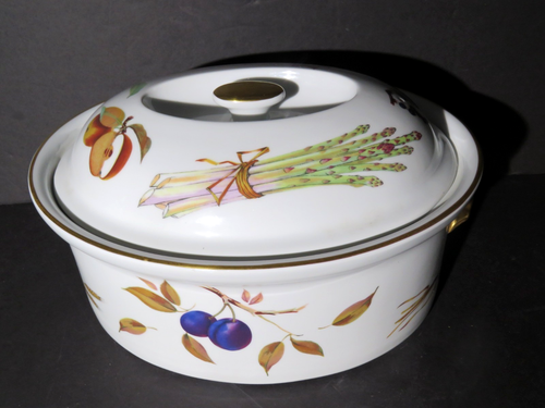 Large Royal Worcester Evesham Oven to Table Oval Covered Casserole/Dutch Oven - Picture 6 of 12