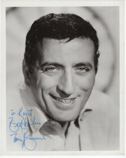 Tony Bennett Signed 8 x 10 Photo / Autographed Singer
