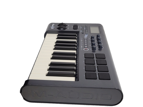 M-Audio Axiom 25 Advanced 25-Key Semi-Weighted USB MIDI Controller - Picture 6 of 9