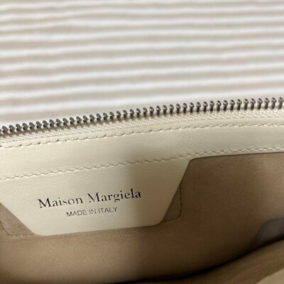 即発★MAISON MARGIELA★MINI 5AC HOLE PUNCH BAG Maison Margiela MINI 5AC Hole Punch Leather Bag White