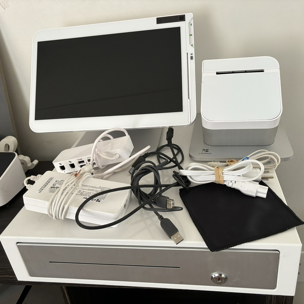 Clover Station Solo C501 POS system /w Cash Drawer | eBay