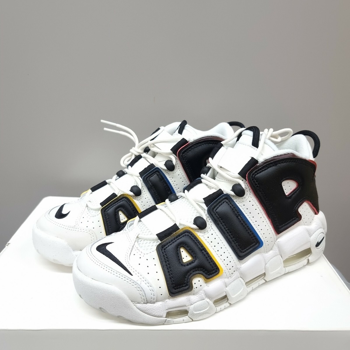 NIKE AIR MORE UPTEMPO '96 TRADING CARDS (DM1297 100) VARIOUS SIZES