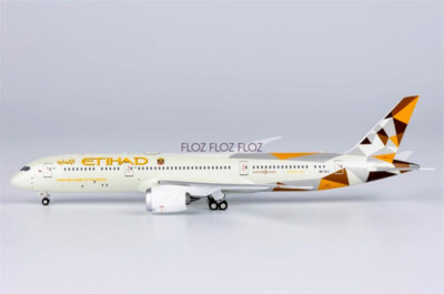 Etihad エティハド B787-9 A6-BLJ 1/200モデル Etihad エティハド B787-9 A6-BLJ 1/200モデル Amazon.com