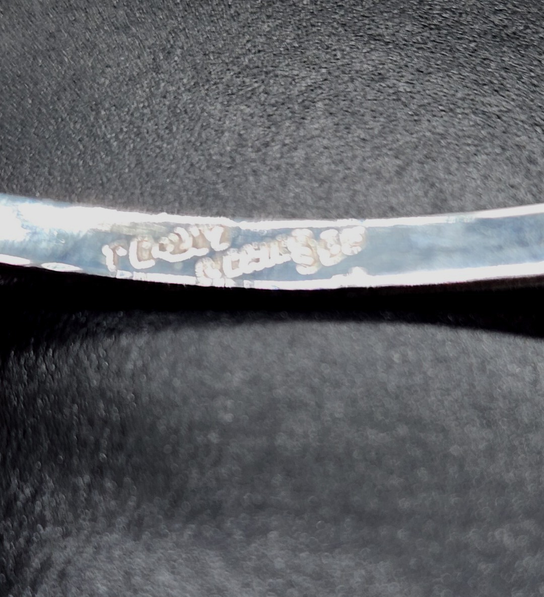 Vintage Sterling Silver Rectangular Bangle Love B… - image 5