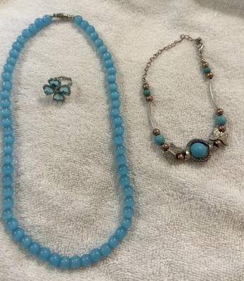 Lote De Bisutería Azul: Collar De Cuentas Ojo De Gato, Pulsera Mariposa, Anillo
