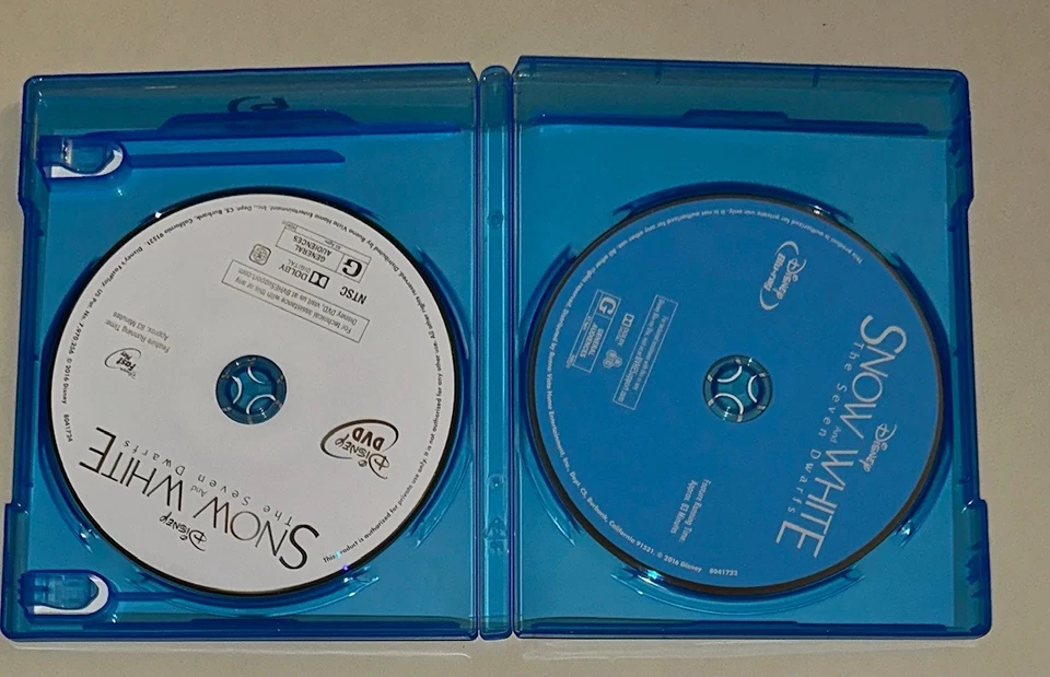 BLU-RAY - SNOW WHITE & THE 7 DWARFS - Walt Disney Animated - Image 3 of 3
