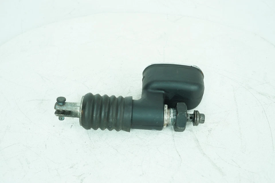 05 Harley Touring FLTR Road Glide OEM Rear Brake Master Cylinder Reservoir Skull - Image 2 of 4