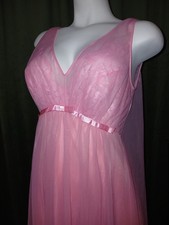 Vintage 50s Vanity Fair Bubblegum Pink Chiffon Nylon Lace Waterfall Nightgown 34