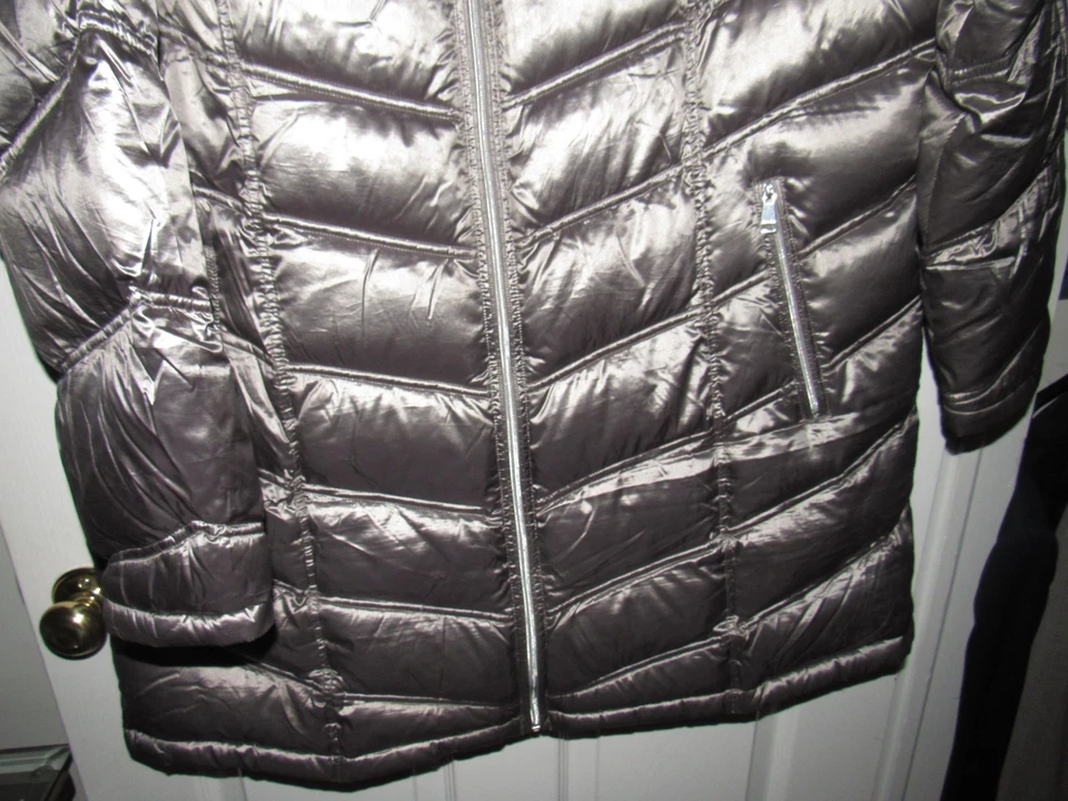 CALVIN KLEIN Mujer 1X Abrigo Largo Relleno Puffer Chaqueta Con Capucha Gris Excellen Foto 3 de 4