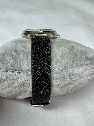 Ladies CROTON CN207078 Silver Tone Crystal Accent Bezel Quartz Watch New Battery - Picture 4 of 16