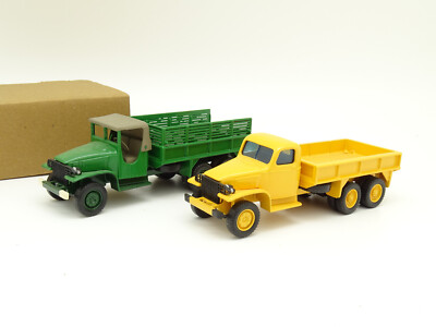 Solido 1/50 - Lot of 2 GMC Green and Yellow