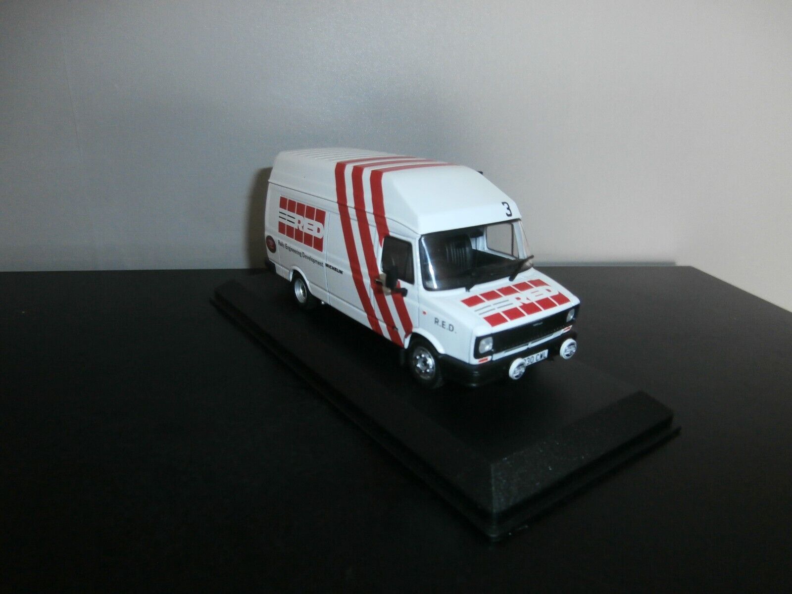 Picture 4 of 7