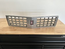 1980 Oldsmobile Ninety Eight 98 Grille 562778 Used