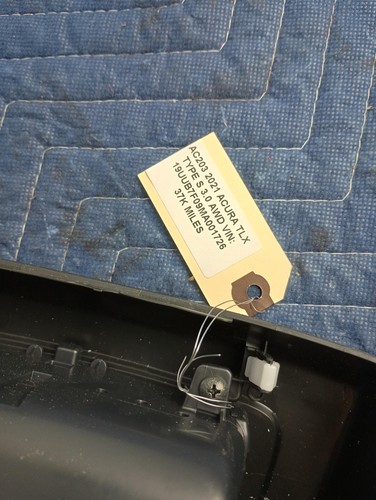 2022 ACURA TLX Rear Console End Trim Panel 83450-TGV-A0 2021 2023 Used OEM - Picture 5 of 5