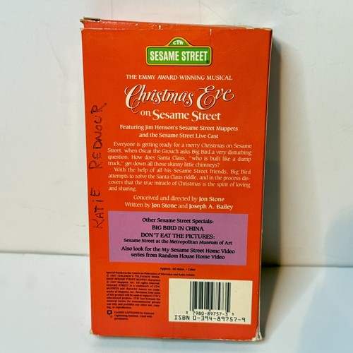 Christmas Eve on Sesame Street ©1987 *BUY 2 GET 1 FREE VHS* - Picture 2 of 4