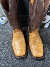 handmade made in USA cowboy boots for men 9.5