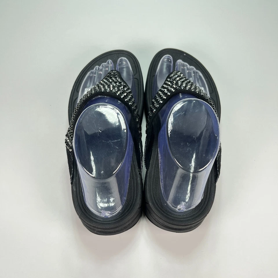 Sandália Tanga FitFlop Incastone Toe Preta Strass Leve Feminina Tamanho 7 - Imagem 4 de 4
