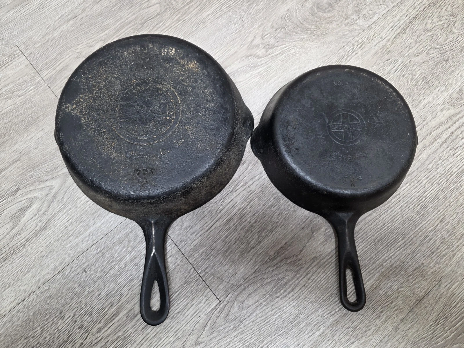 Griswold Erie PA Cast Irons No 7 Skillet Large Block Logo 701 A & 724 K No 5
Opens in a new window o