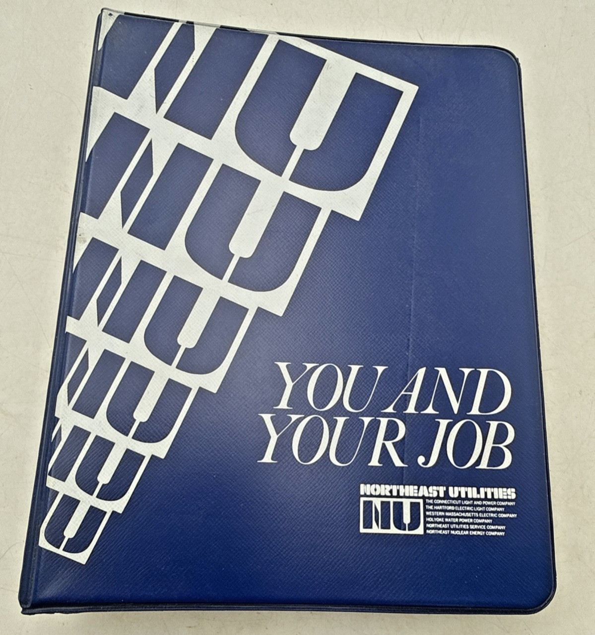 Vtg Northeast Utilities 1980 Employee Handbook You And Your Job Ring Binder RARE