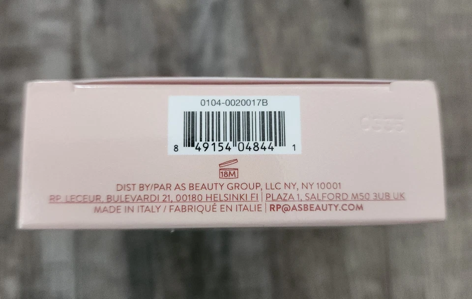 Laura Geller Baked Balance-N-Glow Illuminating Foundation GOLDEN MEDIUM 0.28 oz - Image 4 of 4