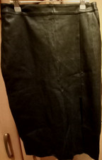 Amisu  Kunstleder -  Rock mit Reißverschluss + Schlitz schwarz Gr. 38   Neu