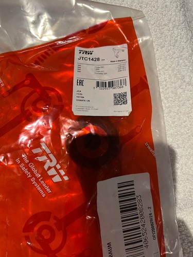BMW E92 M3 Rear Wishbone R & L Control Arms 33322283545/46 BNIB - Picture 5 of 6