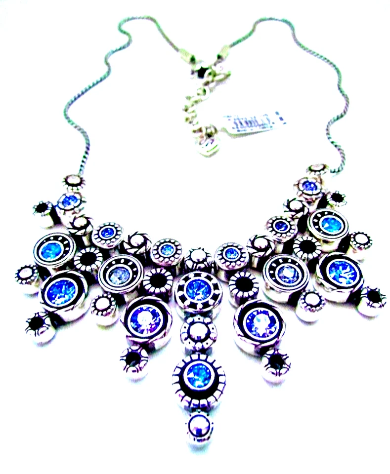 COLLAR COLLAR CRISTAL SWAROVSKI TONOS PÚRPURA AZUL TANZANITA HALO BRILLANTE Foto 4 de 4